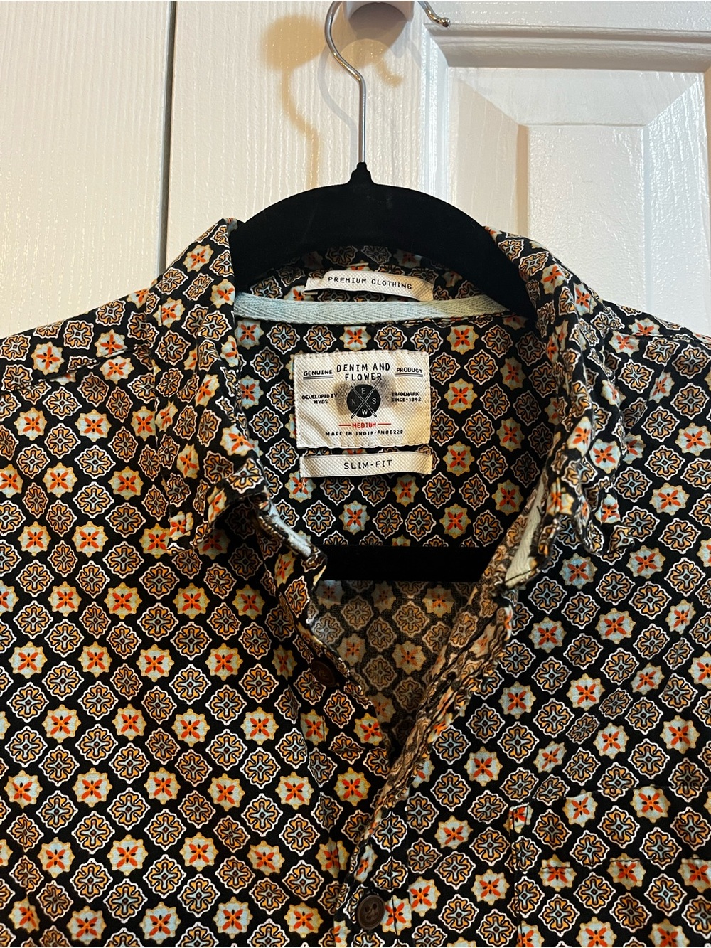 Patterned Men's button up